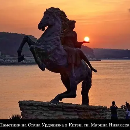 Kostovi Pensjonat Kiten (Burgas)